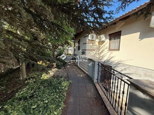 Eladó ház Dabas 250 nm