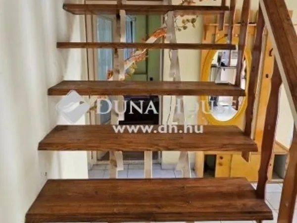 Eladó ház Tápiószecső 190 nm