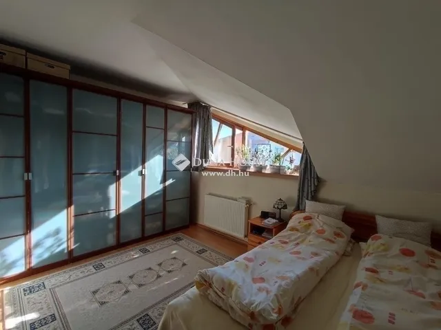 Eladó lakás Budapest XVIII. kerület 90 nm