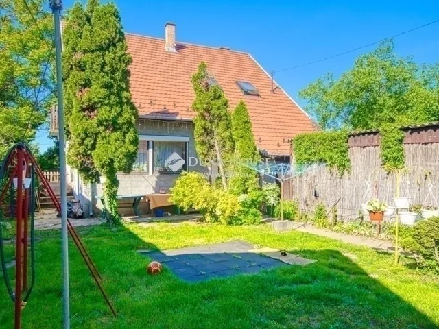 Eladó ház Budapest XVIII. kerület, Újpéteritelep 100 nm