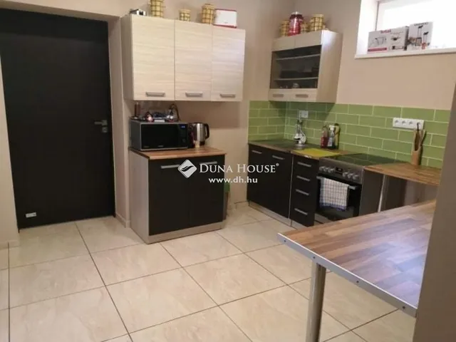 Eladó ház Vecsés 120 nm