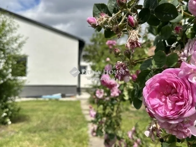 Eladó ház Budapest XVIII. kerület, Újpéteritelep 102 nm