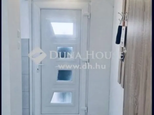 Eladó lakás Budapest X. kerület, Újhegy 49 nm