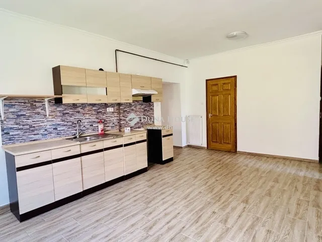 Eladó ház Maglód 98 nm
