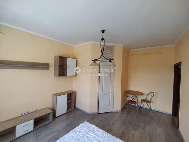 Eladó lakás Budapest X. kerület 26 nm
