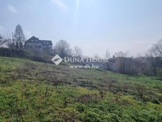 Eladó telek Pécel 1281 nm