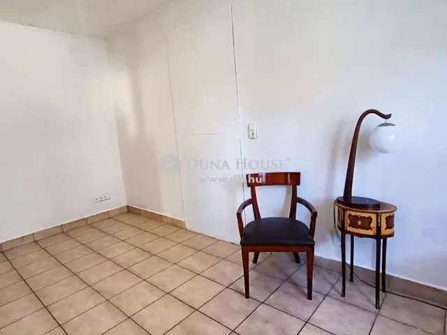 Eladó lakás Budapest XX. kerület, Pacsirtatelep 32 nm