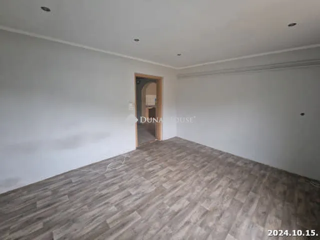 Eladó lakás Gyál 127 nm