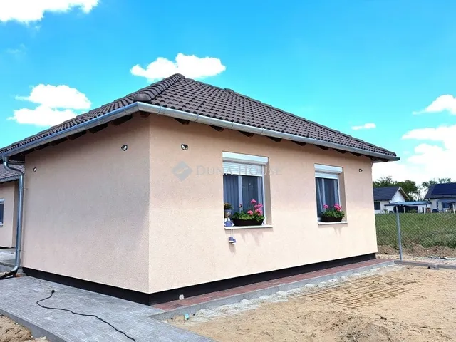 Eladó ház Vasad 82 nm