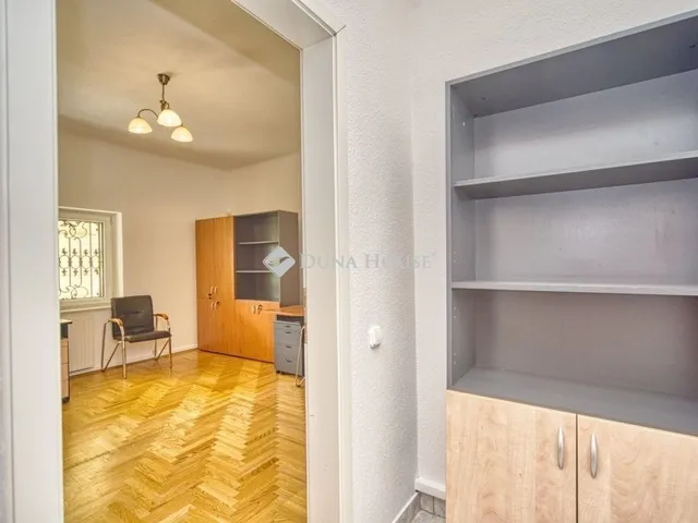 Kiadó kereskedelmi és ipari ingatlan Budapest XI. kerület 58 nm