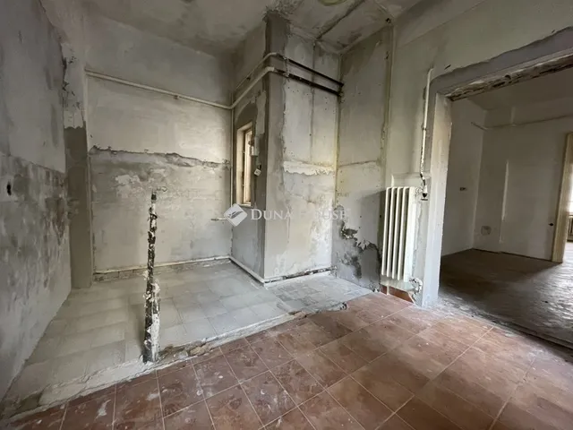 Eladó ház Budapest XVIII. kerület, Havanna lakótelep 67 nm