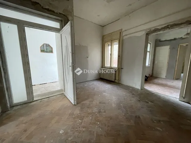 Eladó ház Budapest XVIII. kerület, Havanna lakótelep 67 nm