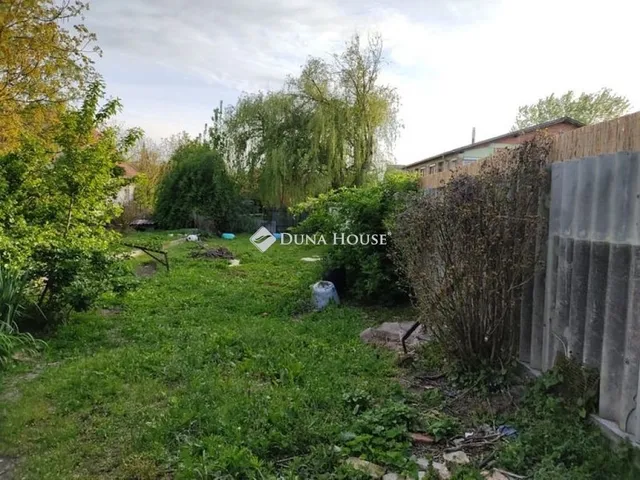Eladó telek Budapest XVIII. kerület, Kossuth Ferenc-telep 392 nm