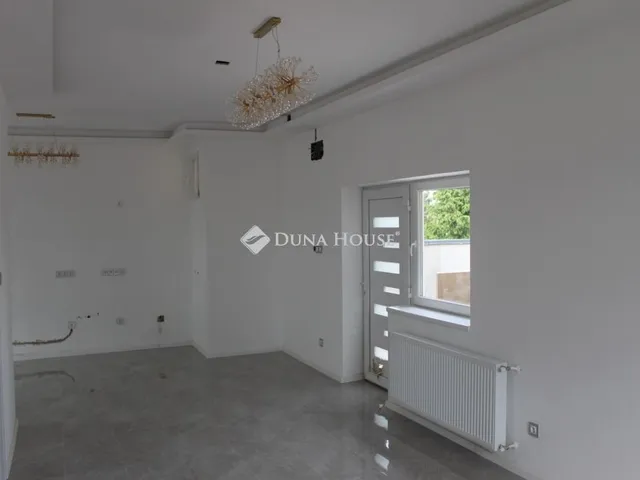 Eladó lakás Budapest XV. kerület 88 nm