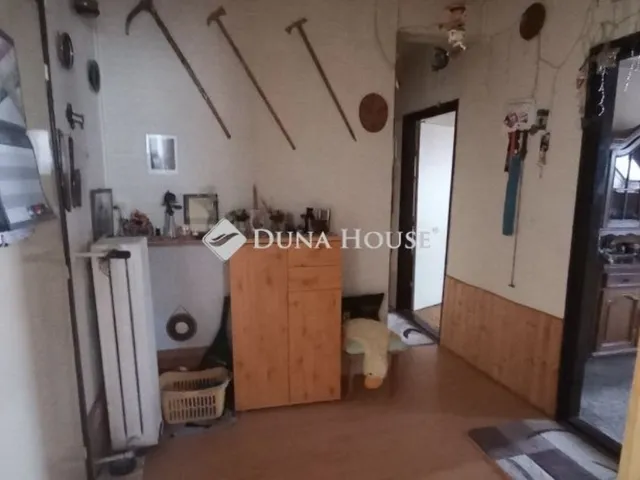 Eladó ház Budapest XVI. kerület 370 nm
