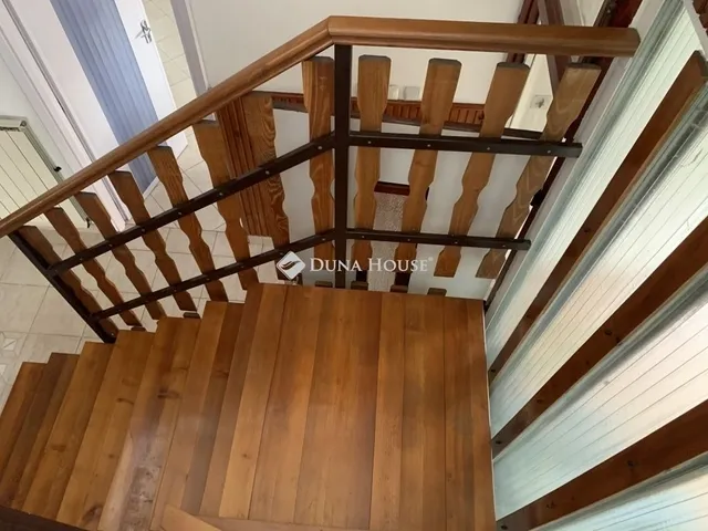 Eladó ház Ócsa 197 nm