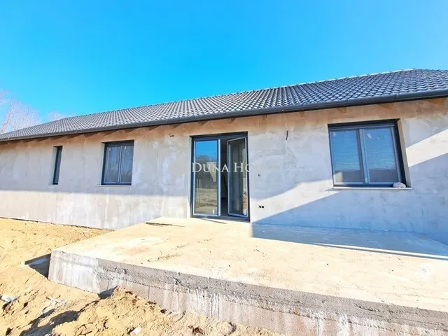 Eladó ház Vasad 79 nm