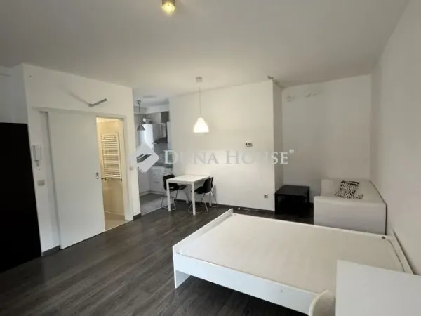 Eladó lakás Budapest VI. kerület 34 nm