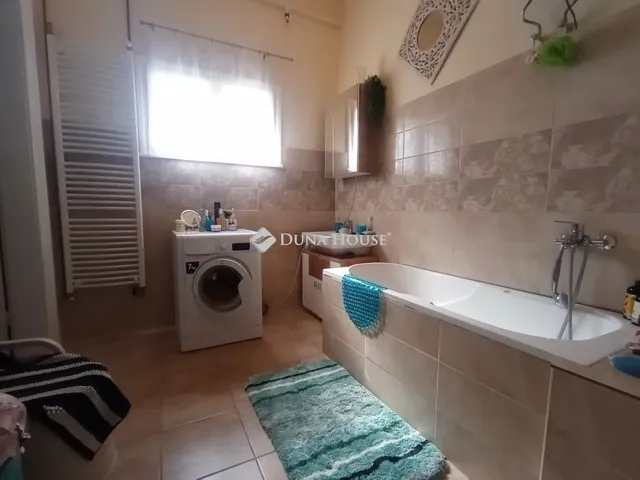 Eladó lakás Budapest XVII. kerület, Rákoshegy 85 nm