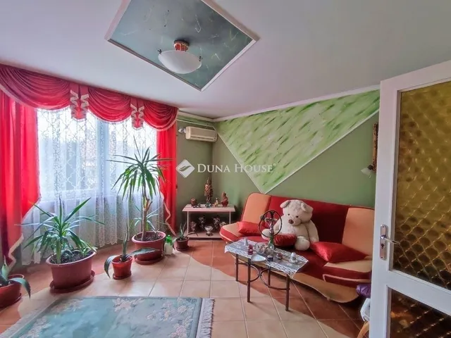 Eladó ház Budapest XVIII. kerület, Szent Imre kertváros 300 nm