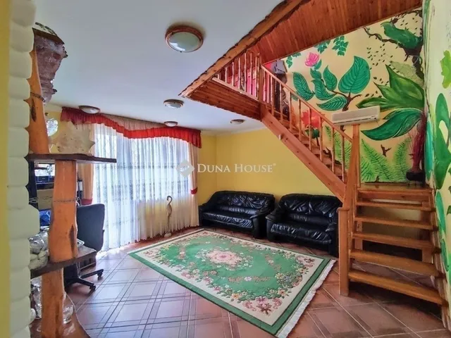 Eladó ház Budapest XVIII. kerület, Szent Imre kertváros 300 nm