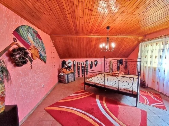 Eladó ház Budapest XVIII. kerület, Szent Imre kertváros 300 nm