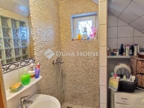 Eladó ház Budapest XVIII. kerület, Szent Imre kertváros 300 nm