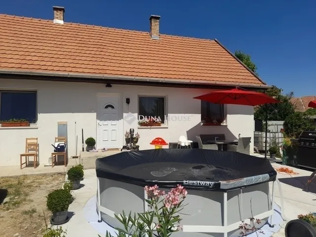 Eladó ház Tápióság 72 nm
