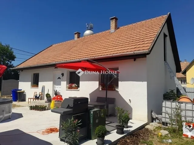 Eladó ház Tápióság 72 nm