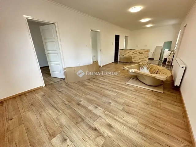 Eladó ház Budapest XVIII. kerület, Újpéteritelep 85 nm