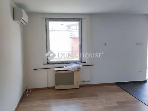 Eladó ház Gyál 265 nm