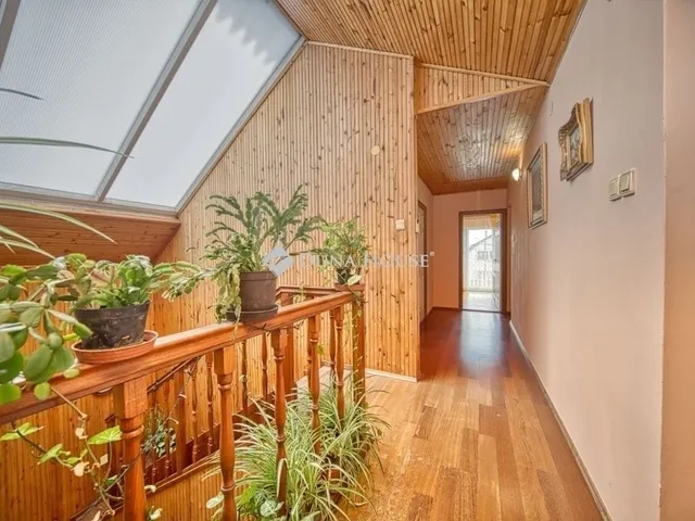 Eladó ház Vecsés 200 nm