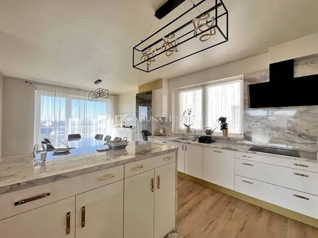 Eladó lakás Budapest XVII. kerület 153 nm