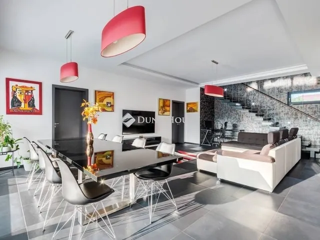 Eladó ház Dabas 270 nm