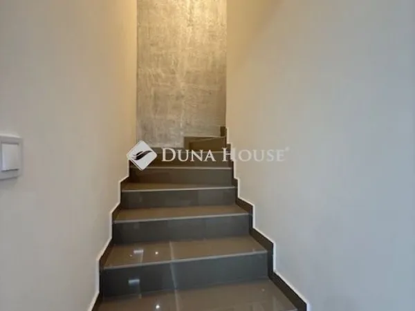 Eladó ház Vecsés 96 nm