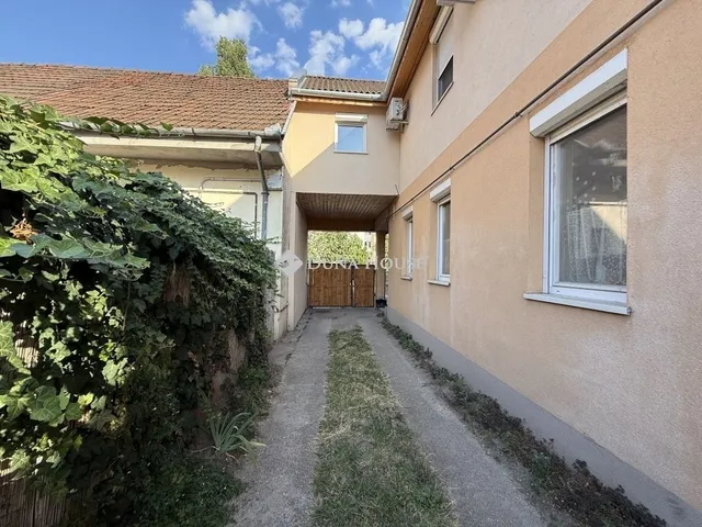 Eladó telek Budapest XIX. kerület 678 nm