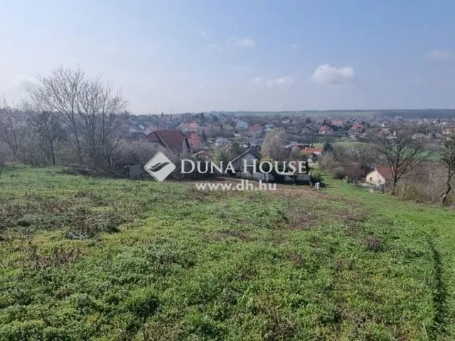 Eladó telek Pécel 1281 nm