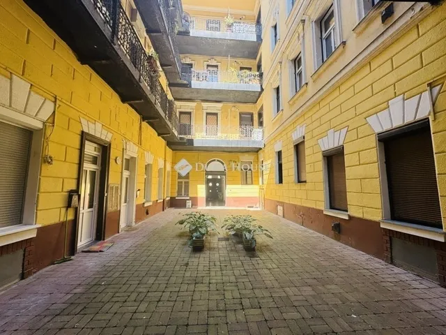 Eladó lakás Budapest VI. kerület 59 nm