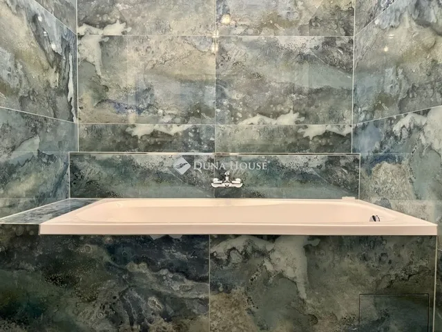 Eladó lakás Budapest VI. kerület 59 nm