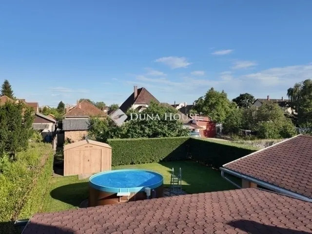 Eladó ház Gyál 195 nm