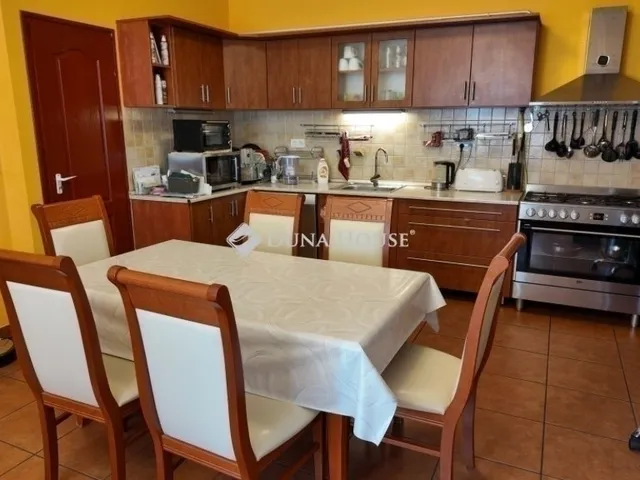 Eladó ház Gyál 195 nm