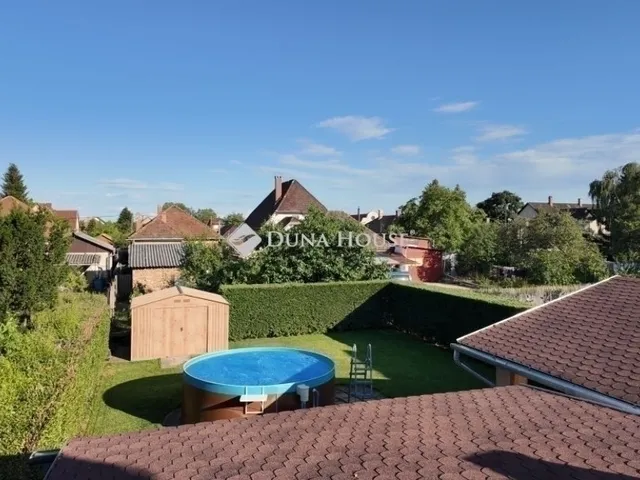 Eladó ház Gyál 195 nm