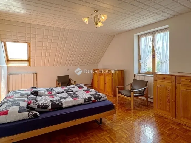 Eladó ház Kerepes 213 nm