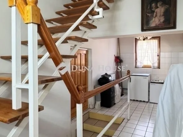 Eladó ház Kerepes 213 nm