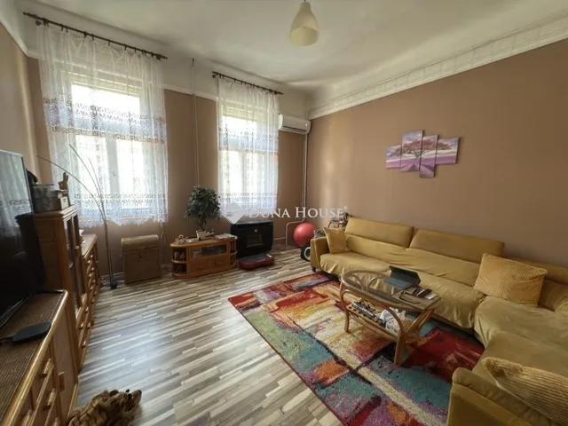 Eladó ház Budapest XV. kerület 105 nm