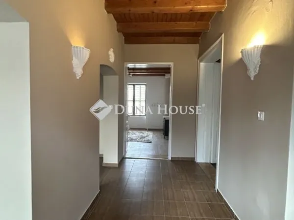 Eladó ház Fülöpszállás 650 nm