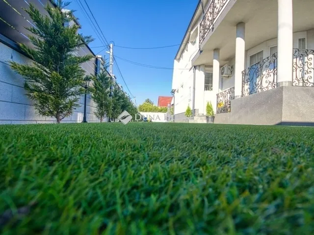 Eladó ház Gyál 260 nm