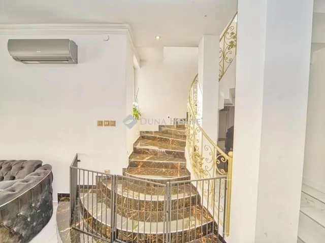 Eladó ház Gyál 260 nm