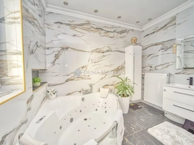 Eladó ház Gyál 260 nm