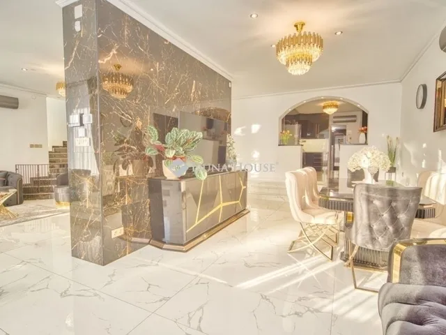 Eladó ház Gyál 260 nm